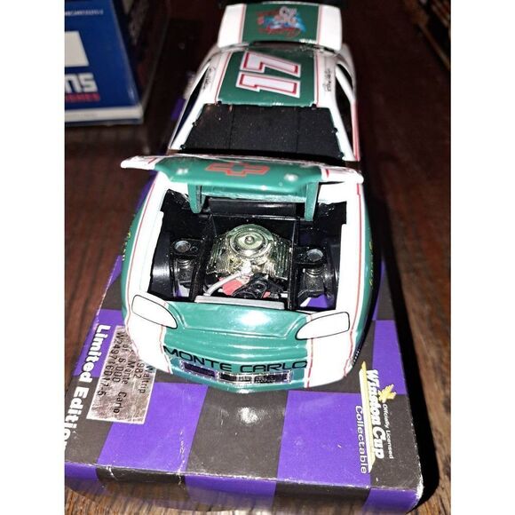 Vintage 96 Action Darrell Waltrip Part America Die Cast Nascar Race Car Bank - Picture 3 of 12